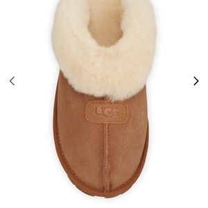 Ugg slippers size 8 brand new. Chestnut color